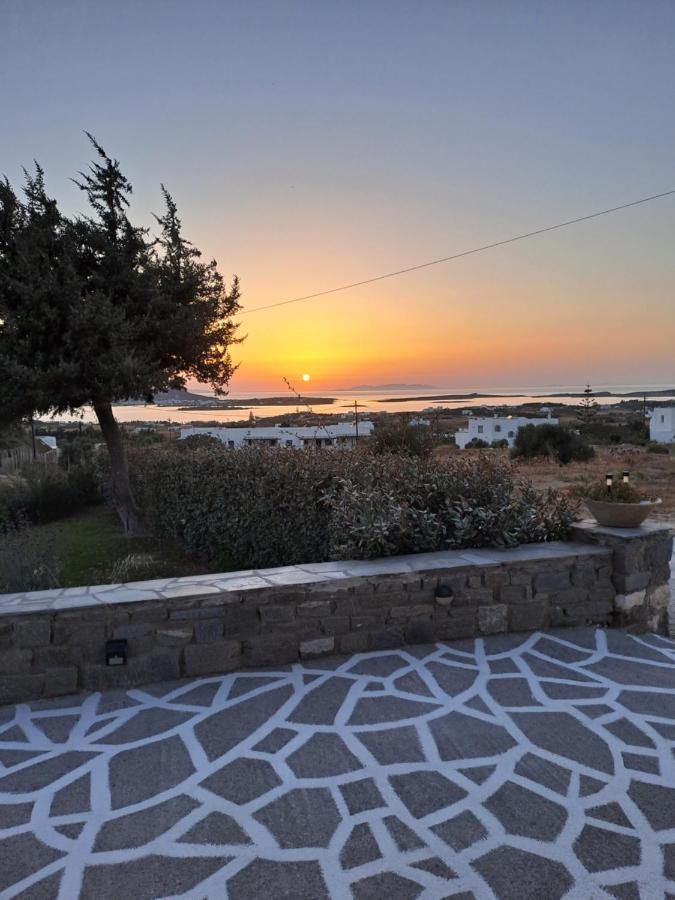Traditional House Paros Sarakiniko  Luaran gambar