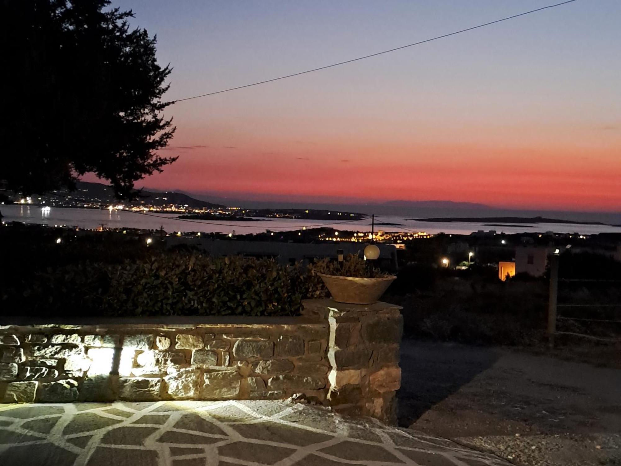Traditional House Paros Sarakiniko  Luaran gambar